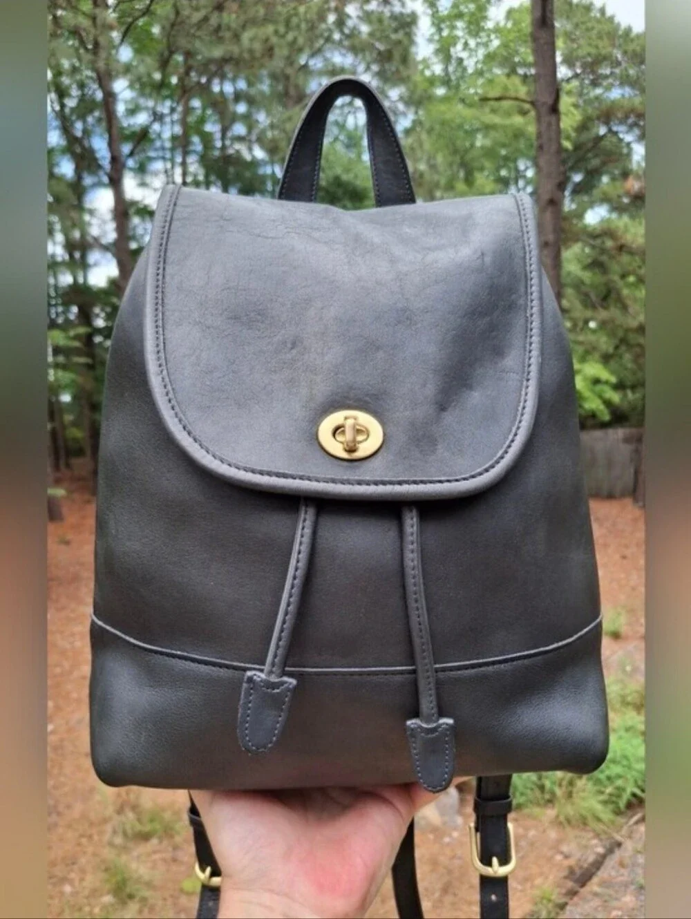 Vintage 1998 Coach Navy Glove Tanned Leather Large Daypack Backpack #9791